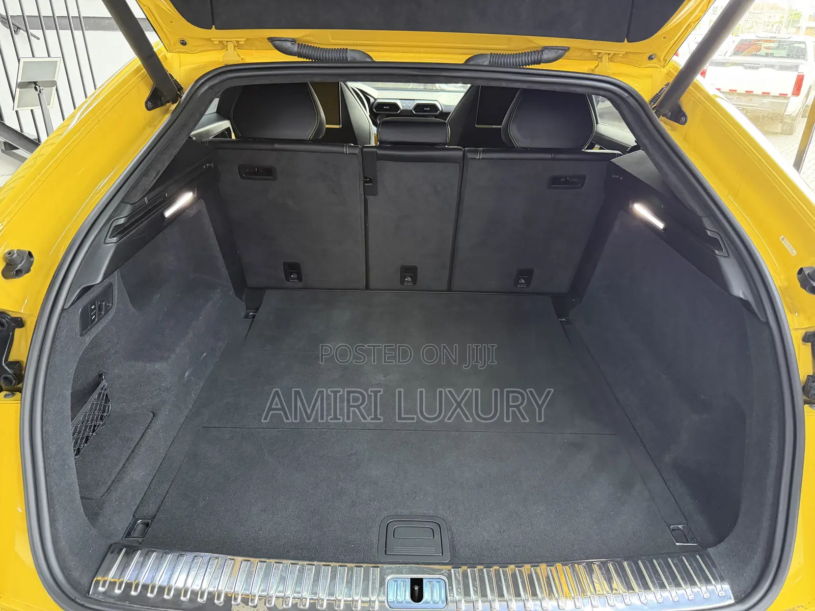 Lamborghini Urus Base 2019 Yellow