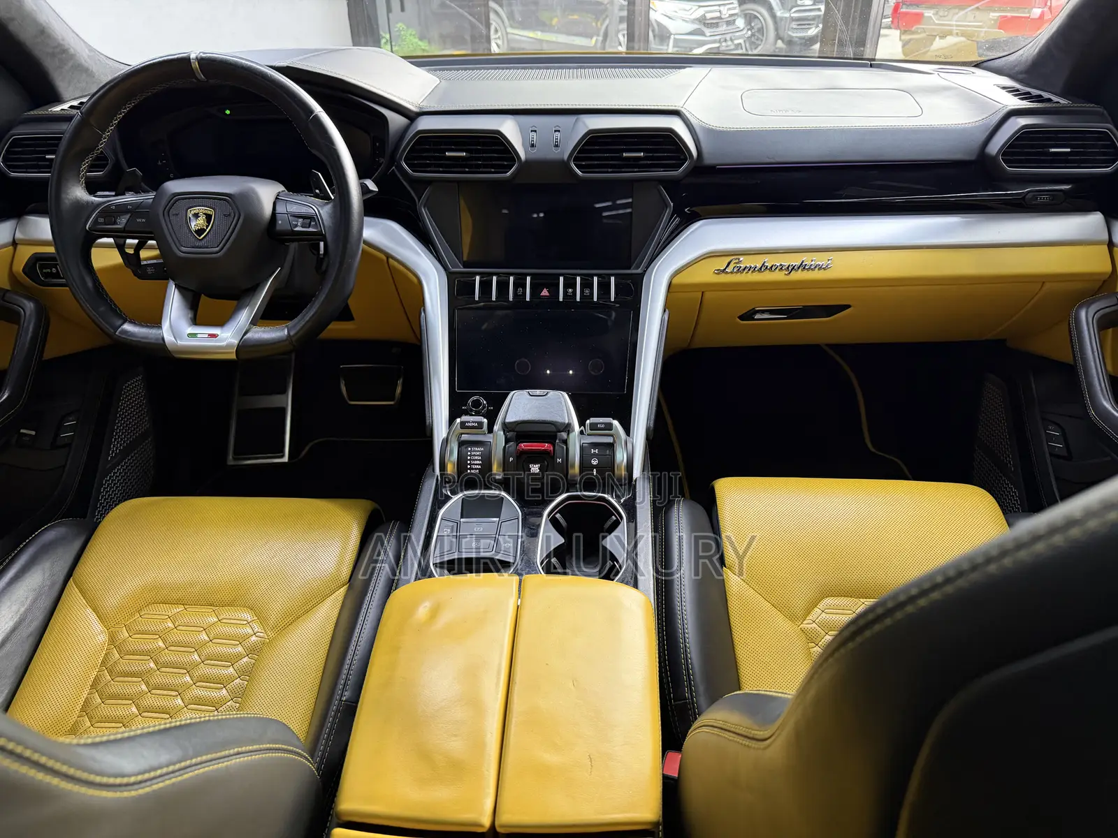Lamborghini Urus Base 2019 Yellow