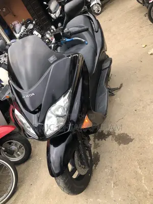 Honda Forza 2013
