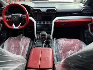 Lamborghini Urus Base 2019 Gray