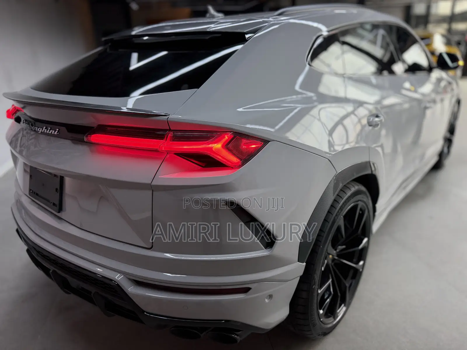 Lamborghini Urus Base 2019 Gray