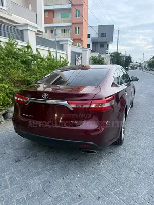 Toyota Avalon XLE Premium 4dr Sedan (3.5L 6cyl 6A) 2015 Burgundy
