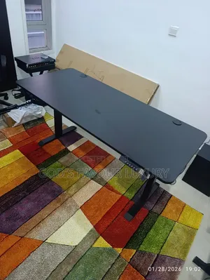 Electric Adjustable Desk