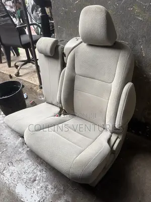 Complete Center Seat Toyota Sienna 2013-17 Available Now