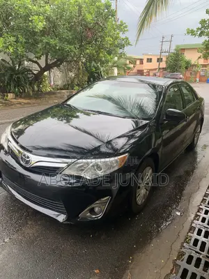 Toyota Camry LE 4dr Sedan (2.5L 4cyl 6A) 2014 Black