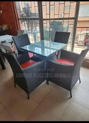 Restaurants Table Set