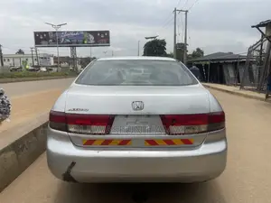 Honda Accord 2005 Silver