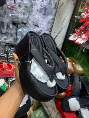 Black Platform Slippers for Ladies