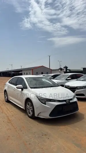 Toyota Corolla 2022 White