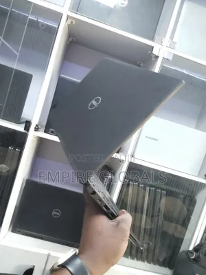 Laptop Dell Latitude 7390 8GB Intel Core i5 SSD 256GB