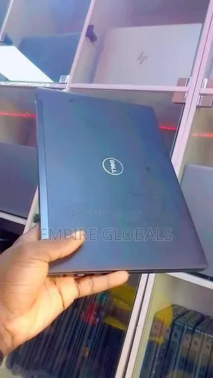Laptop Dell Latitude 7390 8GB Intel Core i5 SSD 256GB