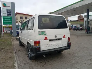 Volkswagen Transporter 2013 White