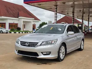 Honda Accord EX-L 4dr Sedan FWD (2.4L 4cyl 2A) 2013 Silver