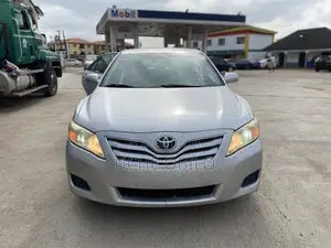 Toyota Camry 2011 Silver