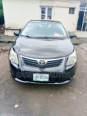 Toyota Avensis 2011 Black