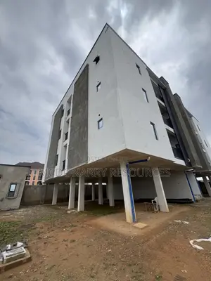 3bdrm Block of Flats in Private Property, Dape for sale