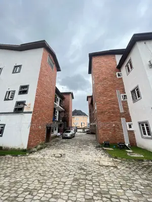 2bdrm Apartment in Ikota for sale