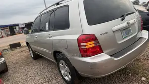 Toyota Highlander 2005 Silver