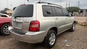Toyota Highlander 2005 Silver