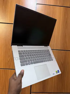 Laptop Dell Inspiron 16 Plus 7630 16GB Intel Core i7 SSD 1T