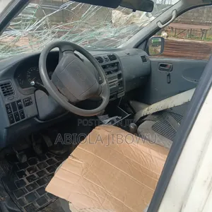 Toyota HiAce 2006 Silver