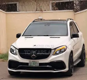 Mercedes-Benz M Class ML63 AMG 4dr SUV AWD (5.5L 8cyl Turbo 7A) 2014