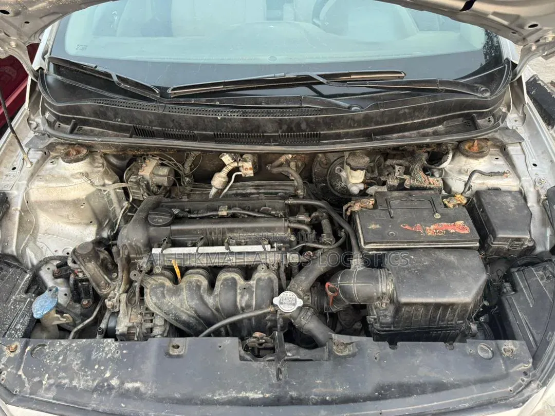 Hyundai Accent 2012 Silver