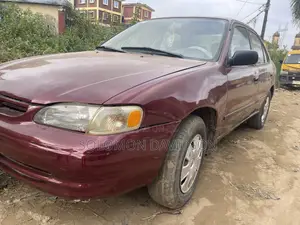 Toyota Corolla 2000 Burgundy