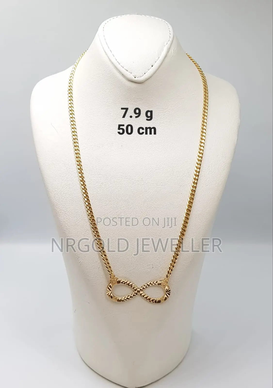 Pure 18karat Infinity Chain