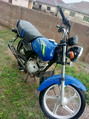 TVS HLX 125 2023 Blue
