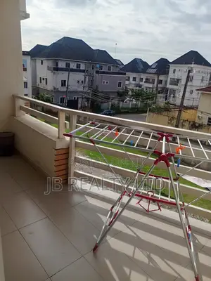 1bdrm Shared Apartment in Lekki for rent