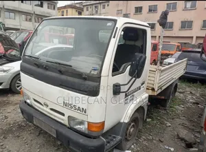 Nissan Cabstar Truck 4 Tyres (Tokunbo) Diesel
