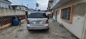 Mercedes-Benz M Class 2010 Silver