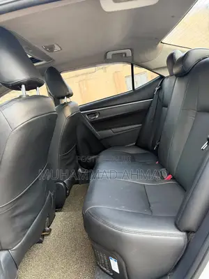 Toyota Corolla Hybrid LE 2023 White