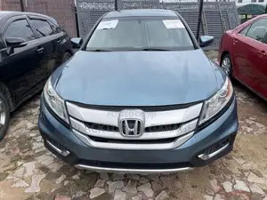 Honda Crosstour 2015 Blue