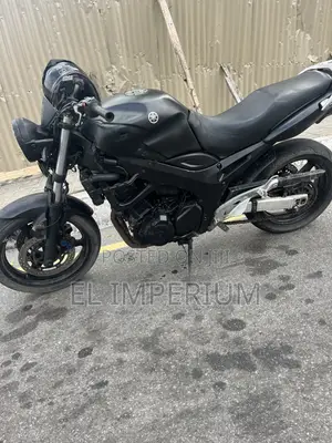 Yamaha 2010 Black