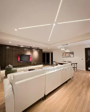 Luxury 3 Bedroom Apartment