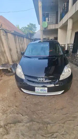 Toyota Sienna 2009 Black