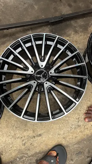 Mercedes Benz Alloy Wheel