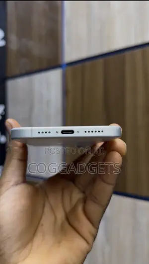 Apple iPhone 16 Plus 128 GB White