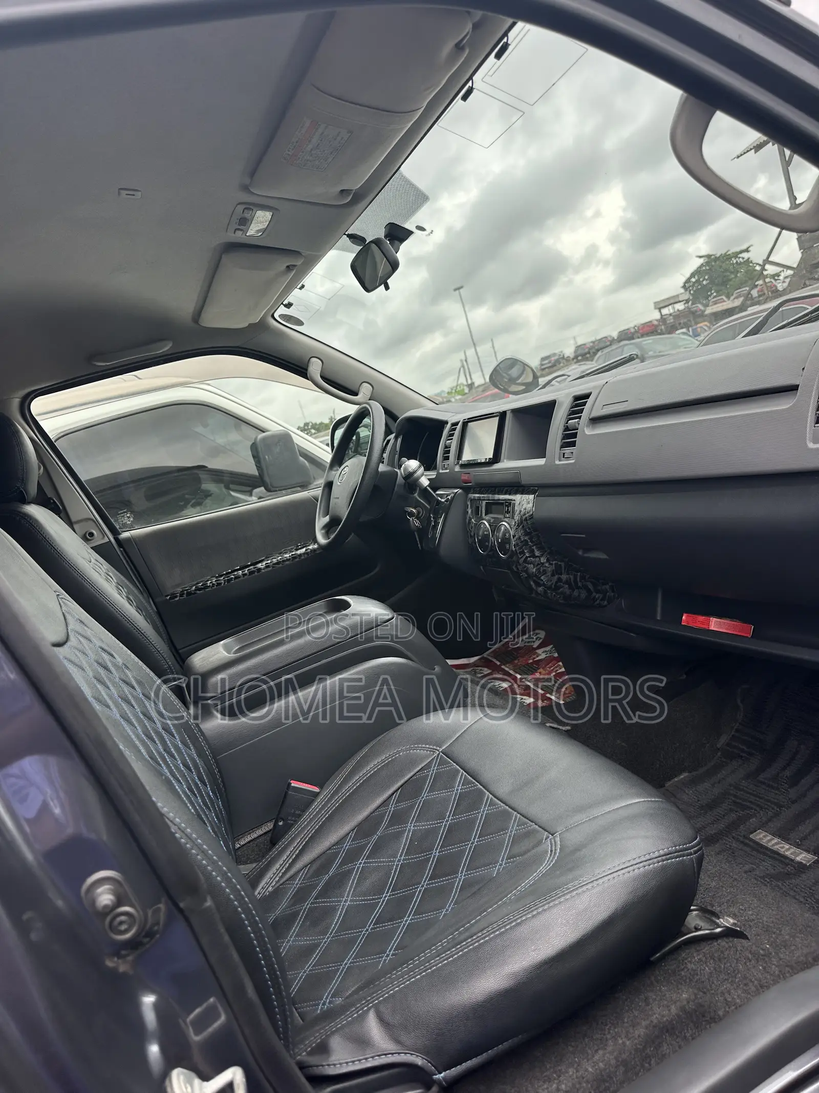 Toyota HiAce 2016 Grey
