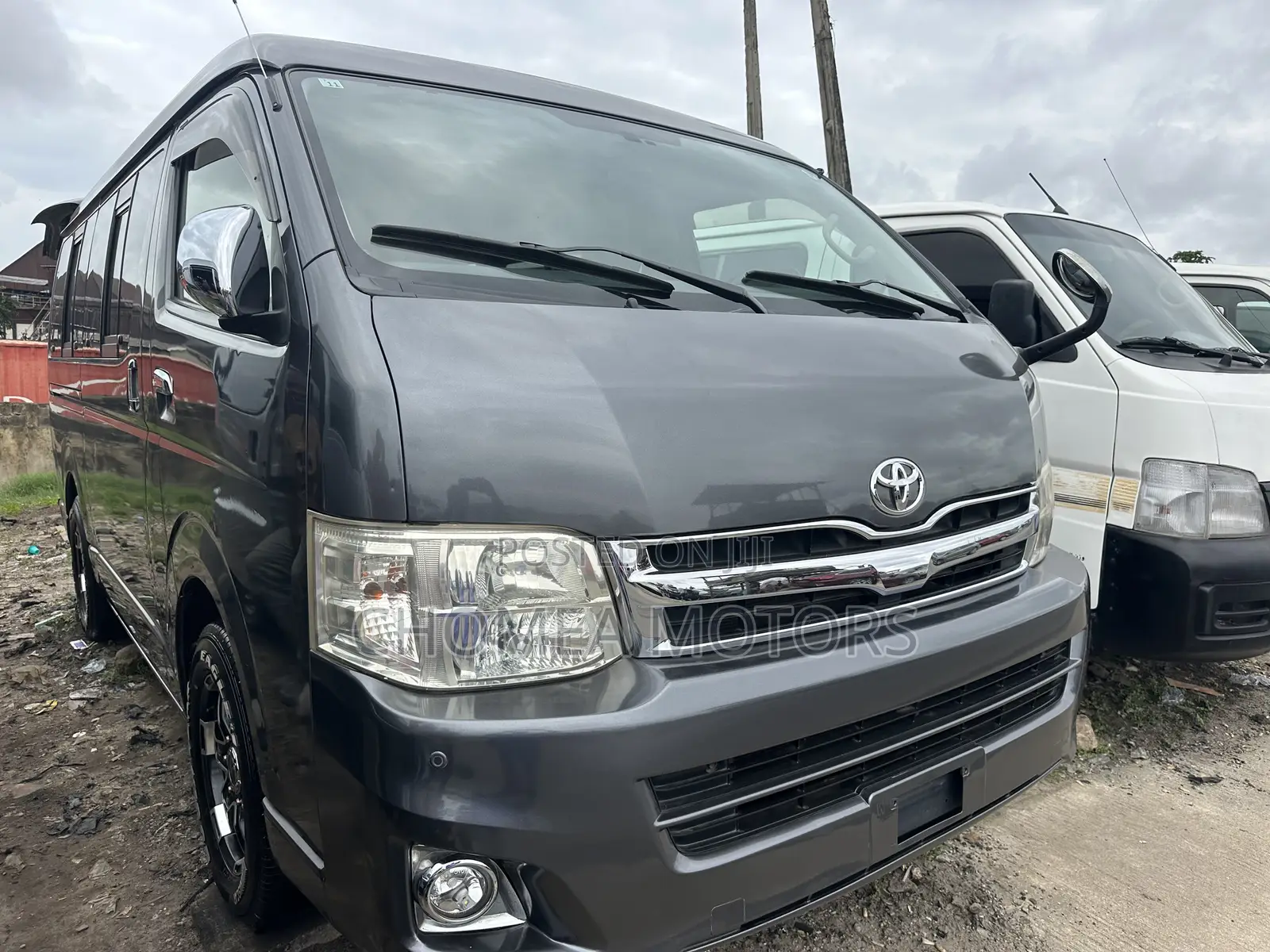 Toyota HiAce 2016 Grey