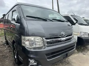 Toyota HiAce 2016 Grey