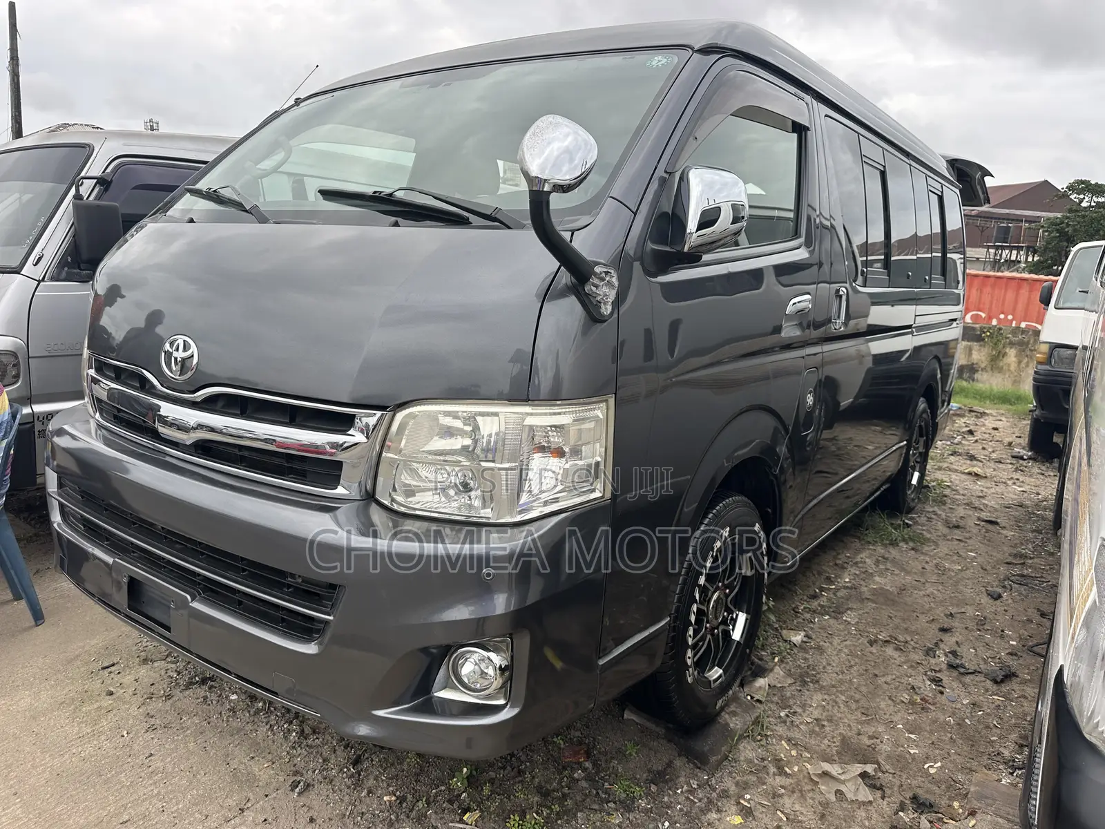 Toyota HiAce 2016 Grey
