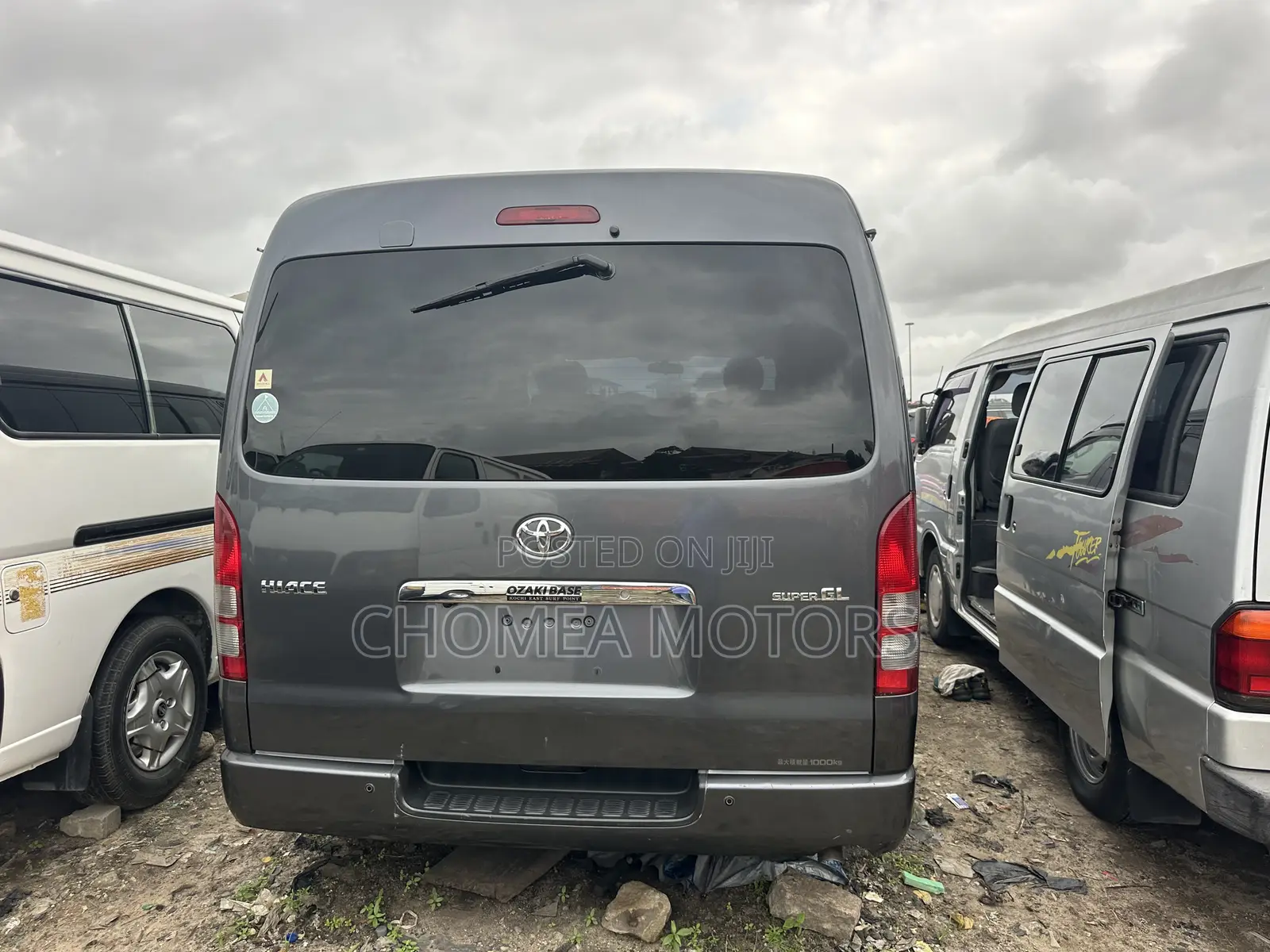 Toyota HiAce 2016 Grey