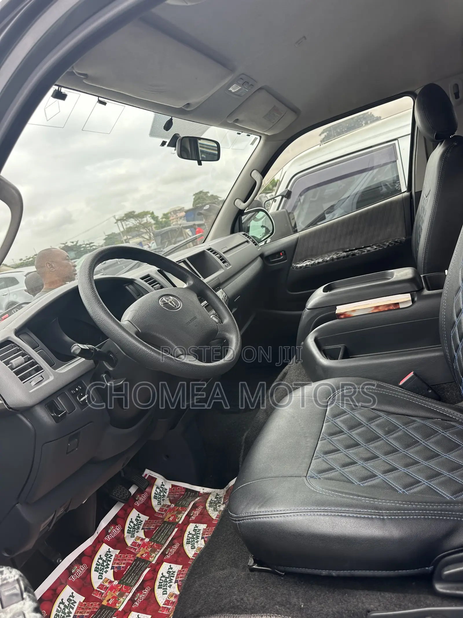 Toyota HiAce 2016 Grey