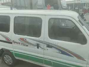 Suzuki APV Minibus 2009 Green