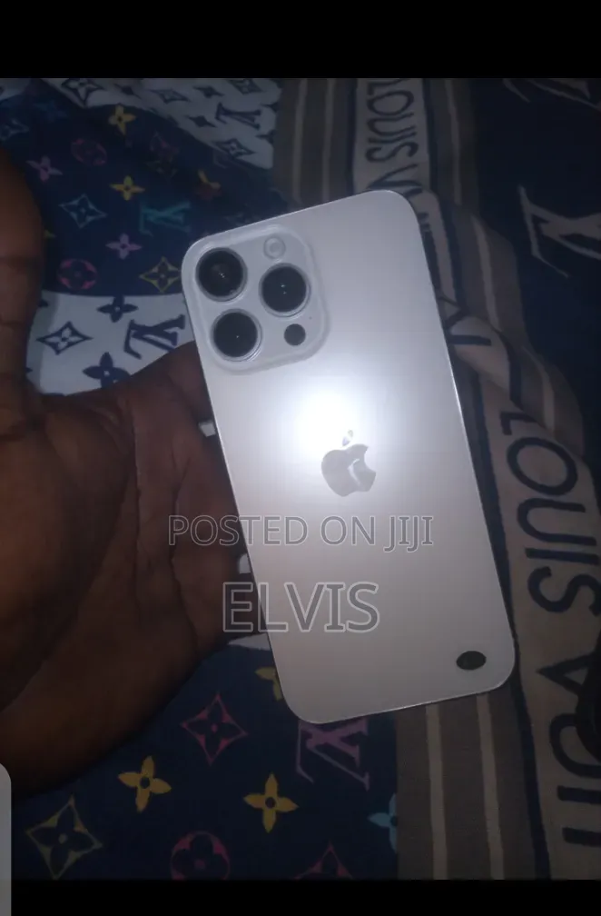 Apple iPhone 16 Pro Max 1 TB White