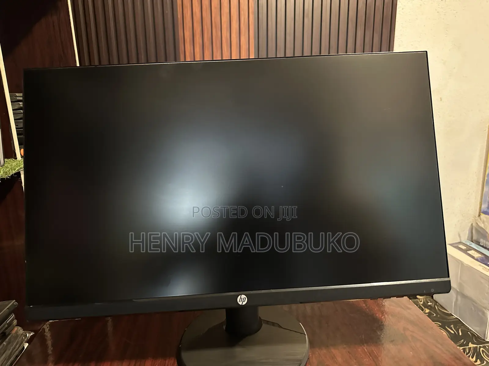 HP Monitors