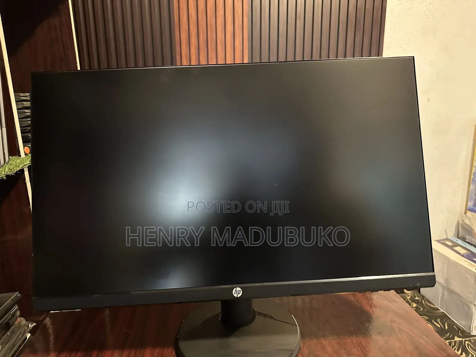 HP Monitors